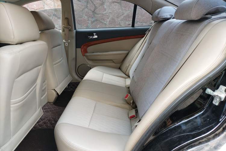 Used Chevrolet Epica 2013 1.8 SE Comfort Edition AT Left Rear Seat
