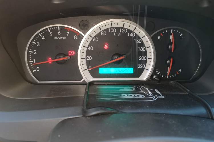 Used Chevrolet Epica 2013 1.8 SX Luxury Edition MT Odometer Close Up