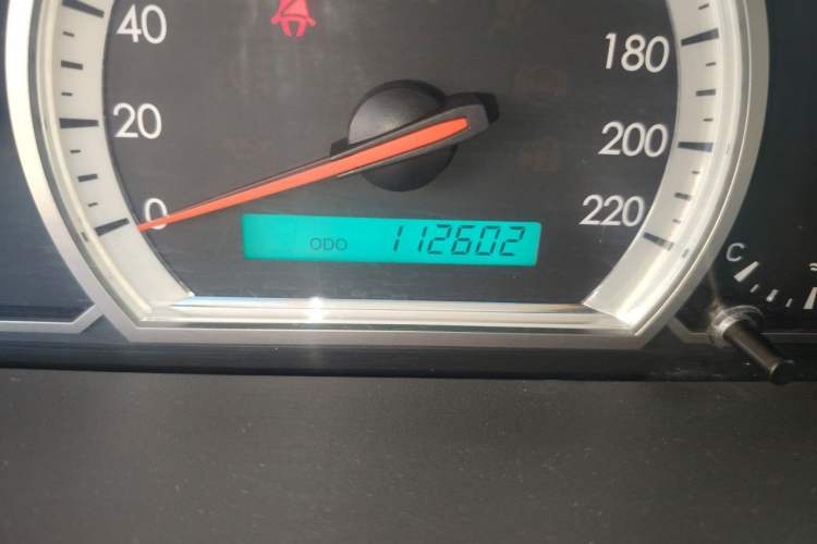 Used Chevrolet Epica 2013 1.8 SL ZhiZhen Edition MT Odometer Close Up