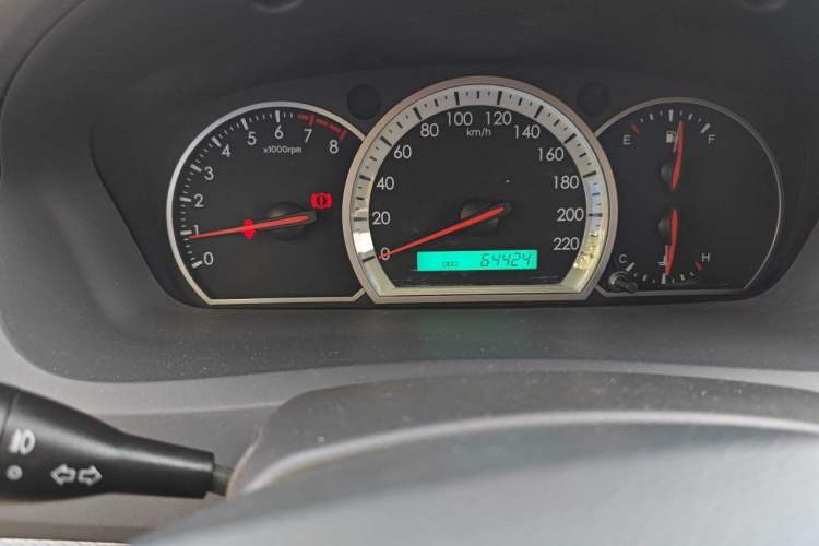 Used Chevrolet Epica 2013 1.8 SE Comfort Edition MT Odometer Close Up