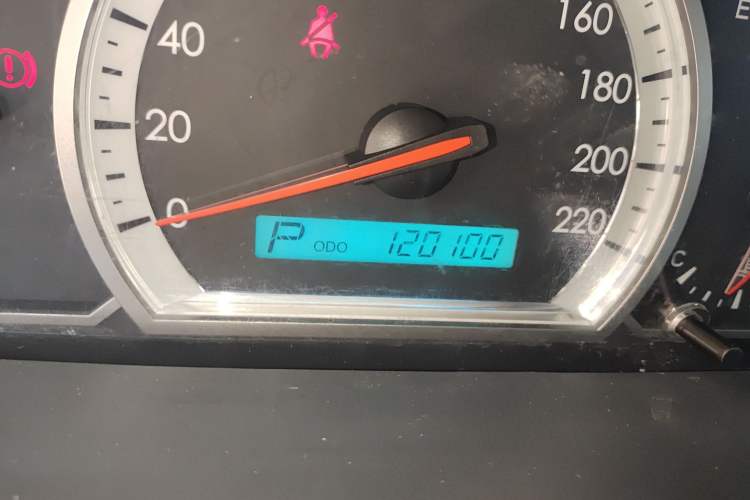 Used Chevrolet Epica 2013 1.8 SE Comfort Edition AT Odometer Close Up