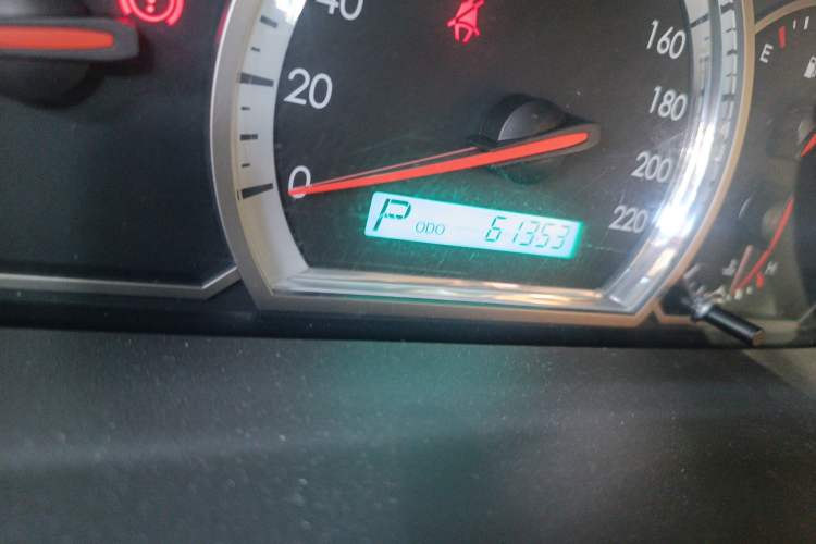 Used Chevrolet Epica 2013 1.8 SX Luxury Edition AT Odometer Close Up