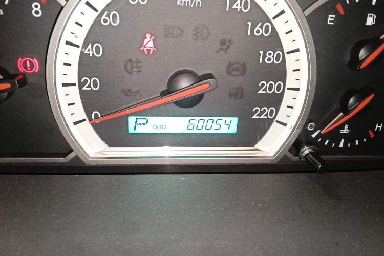 Used Chevrolet Epica 2013 1.8 SE Comfort Edition AT Odometer Close Up