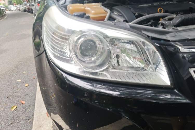 Used Chevrolet Epica 2013 1.8 SE Comfort Edition AT Right Front Headlight