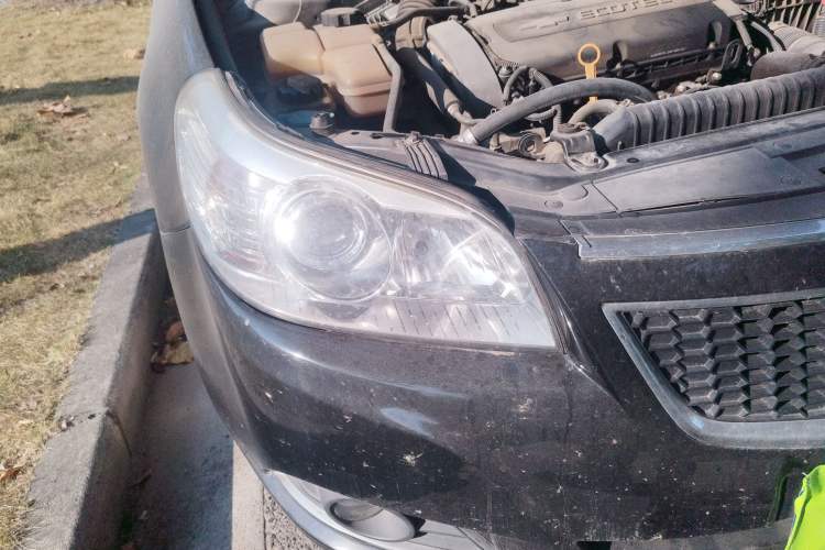 Used Chevrolet Epica 2013 1.8 SL ZhiZhen Edition MT Right Front Headlight