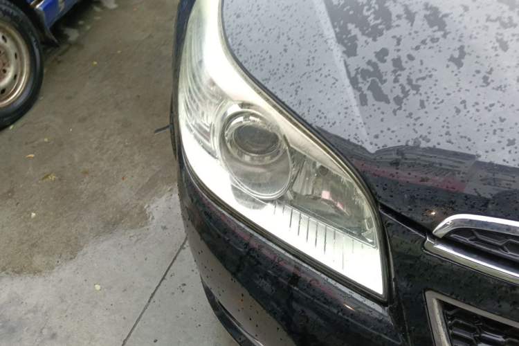 Used Chevrolet Epica 2013 1.8 SE Comfort Edition MT Right Front Headlight