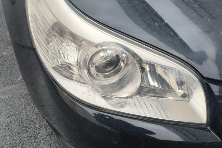 Used Chevrolet Epica 2013 1.8 SE Comfort Edition MT Right Front Headlight