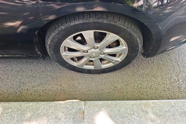 Used Chevrolet Epica 2013 1.8 SX Luxury Edition AT Right Front Wheel Hub