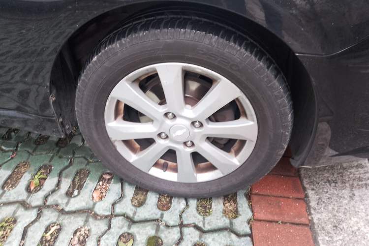 Used Chevrolet Epica 2013 1.8 SX Luxury Edition AT Right Front Wheel Hub