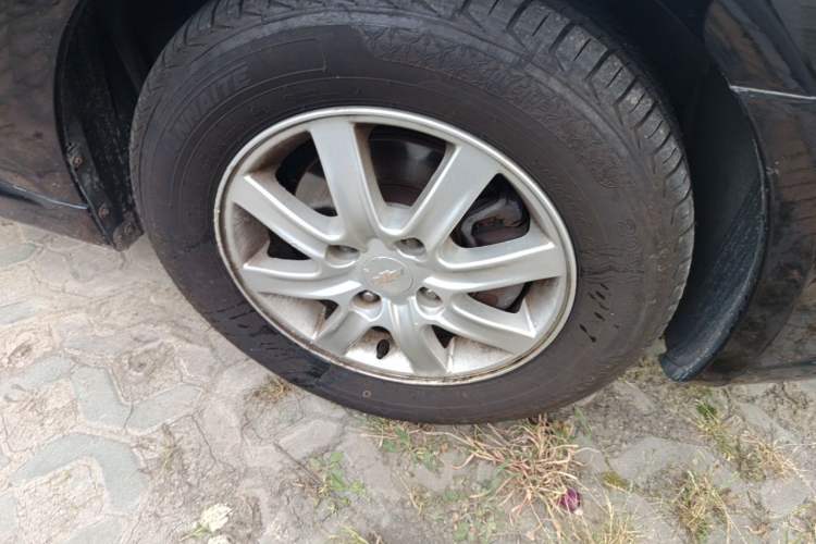 Used Chevrolet Epica 2013 1.8 SE Comfort Edition AT Right Front Wheel Hub