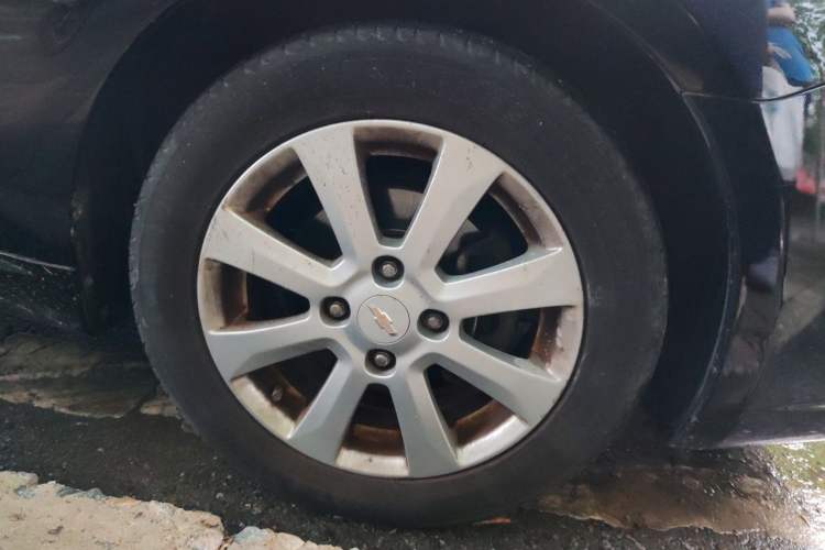 Used Chevrolet Epica 2013 1.8 SX Luxury Edition AT Right Front Wheel Hub