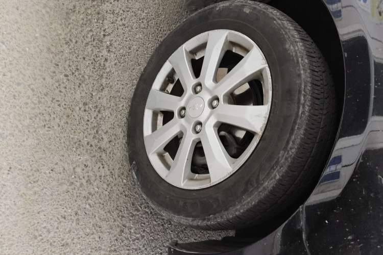 Used Chevrolet Epica 2013 1.8 SX Luxury Edition AT Right Front Wheel Hub