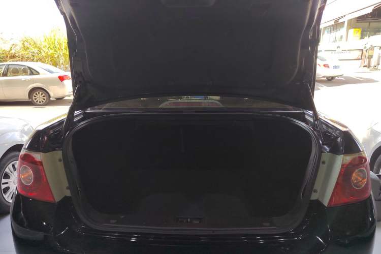 Used Chevrolet Epica 2013 1.8 SL ZhiZhen Edition MT Trunk