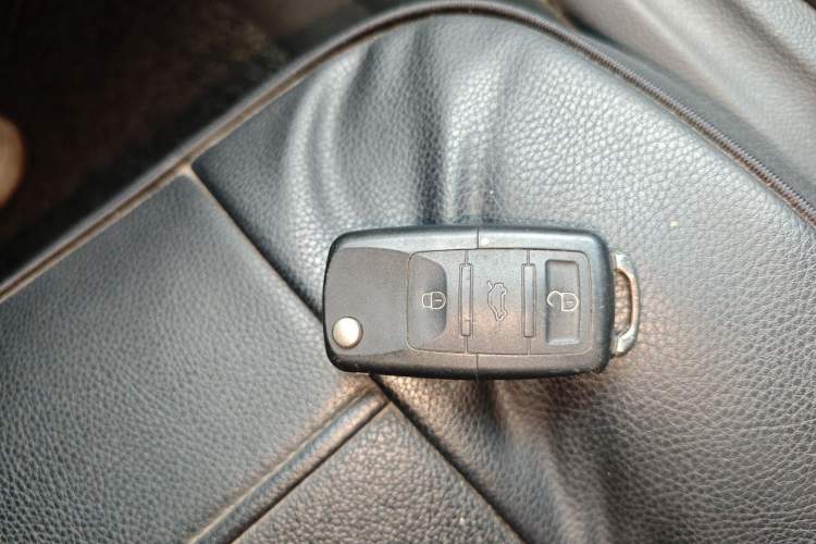 Used Chevrolet Epica 2013 1.8 SE Comfort Edition MT Vehicle Key