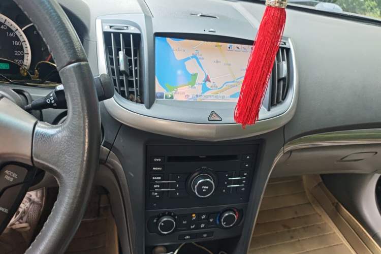 Used Chevrolet Epica 2013 1.8 SE Comfort Edition AT Audio And AC Panel