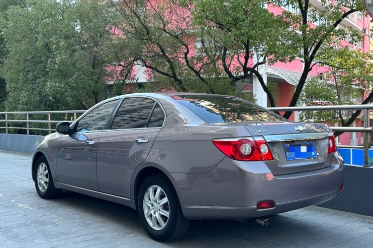 Used Chevrolet Epica 2013 1.8 SL ZhiZhen Edition MT Exterior 8