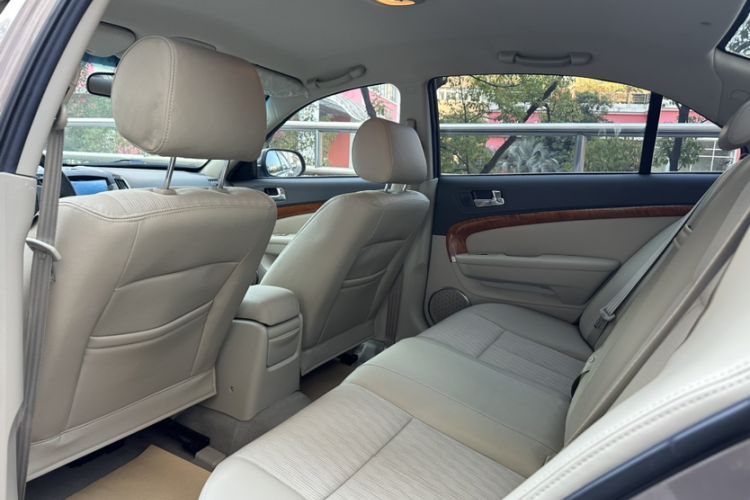 Used Chevrolet Epica 2013 1.8 SL ZhiZhen Edition MT Interior 12