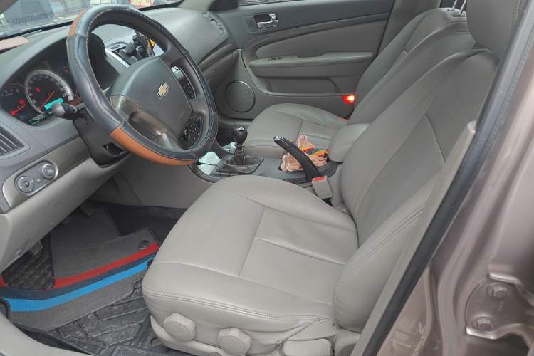 Used Chevrolet Epica 2013 1.8 SL ZhiZhen Edition MT Left Front Seat