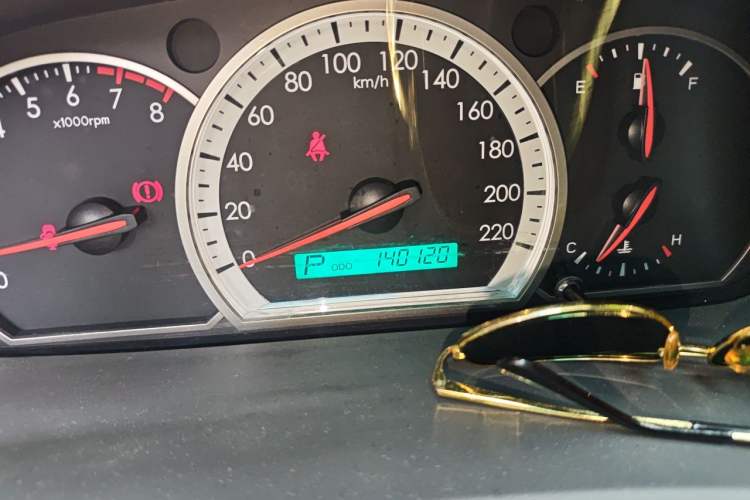 Used Chevrolet Epica 2013 1.8 SE Comfort Edition AT Odometer Close Up
