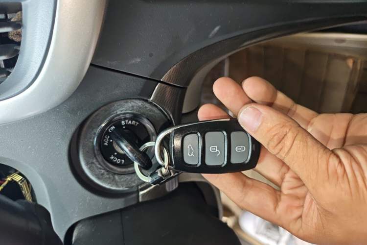 Used Chevrolet Epica 2013 1.8 SE Comfort Edition AT Vehicle Key