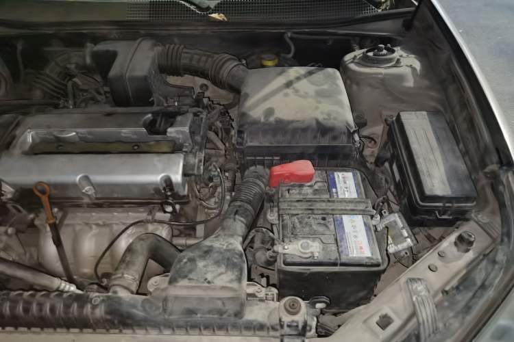 Used Chevrolet Epica 2013 1.8 SL ZhiZhen Edition MT Engine Bay Left