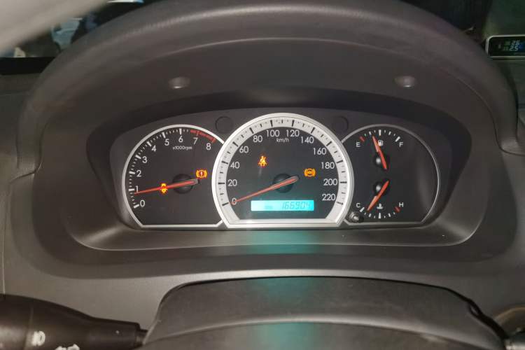 Used Chevrolet Epica 2013 1.8 SL ZhiZhen Edition MT Instrument Cluster