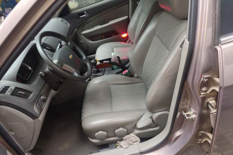Used Chevrolet Epica 2013 1.8 SL ZhiZhen Edition MT Left Front Seat