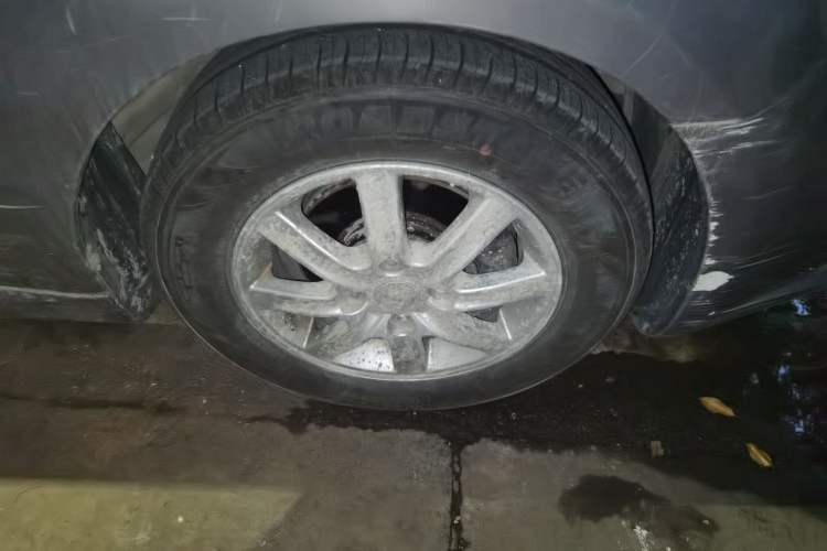 Used Chevrolet Epica 2013 1.8 SL ZhiZhen Edition MT Right Front Wheel Hub