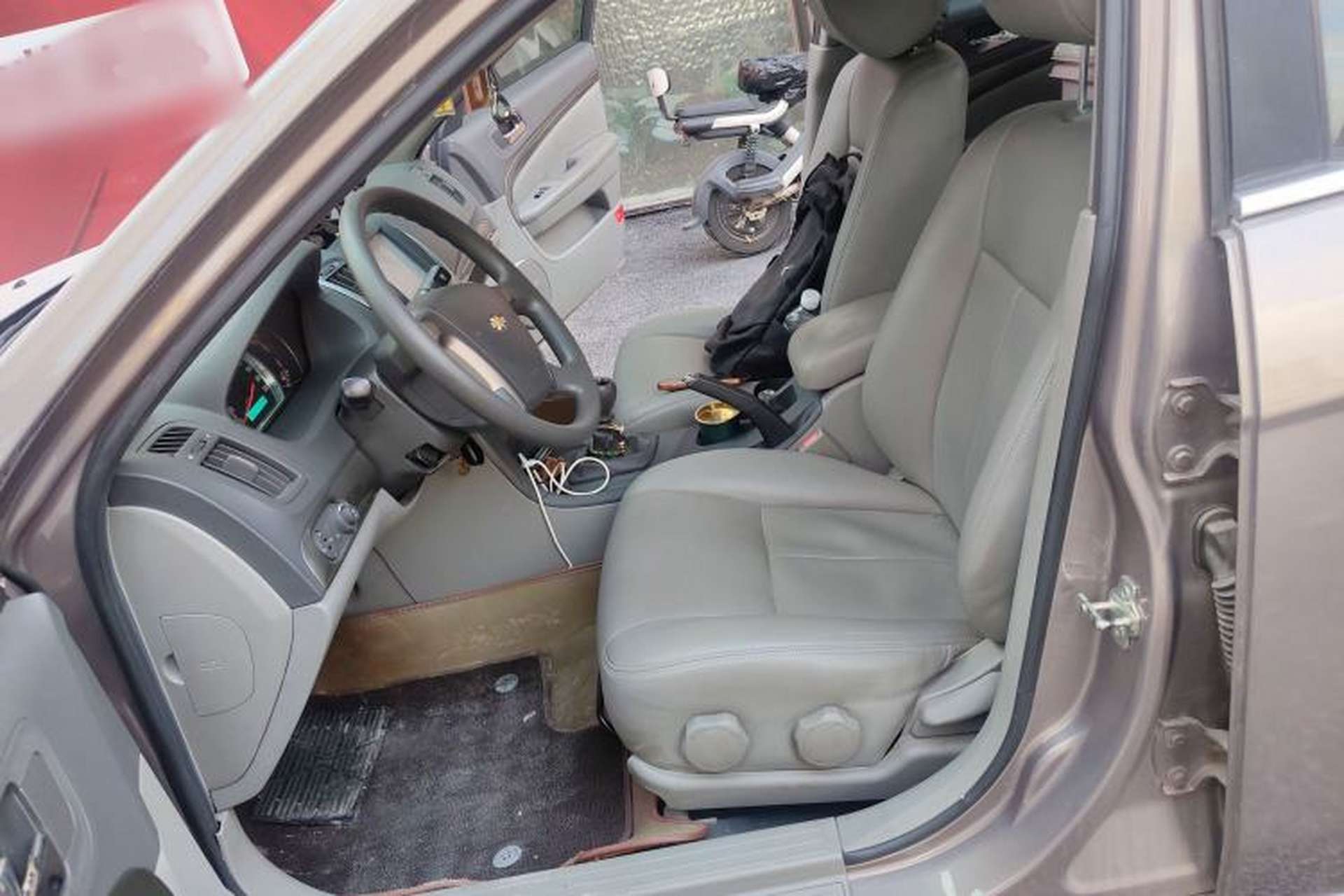 Used Chevrolet Epica 2013 1.8 SL ZhiZhen Edition MT Left Front Seat