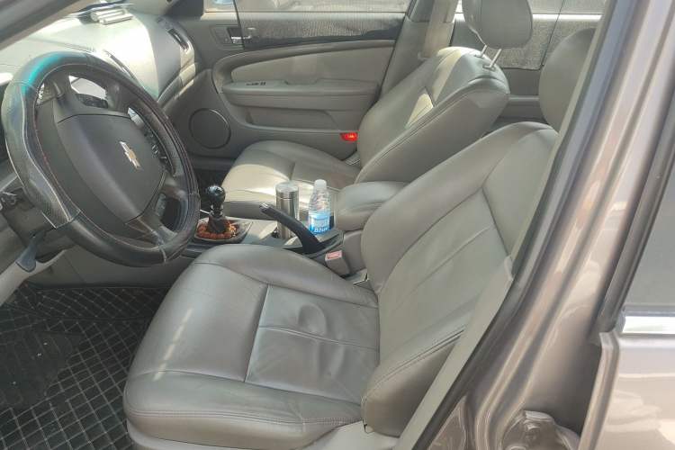 Used Chevrolet Epica 2013 1.8 SX Luxury Edition MT Left Front Seat