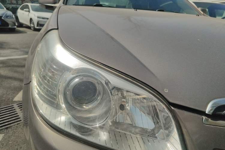 Used Chevrolet Epica 2013 1.8 SX Luxury Edition MT Right Front Headlight