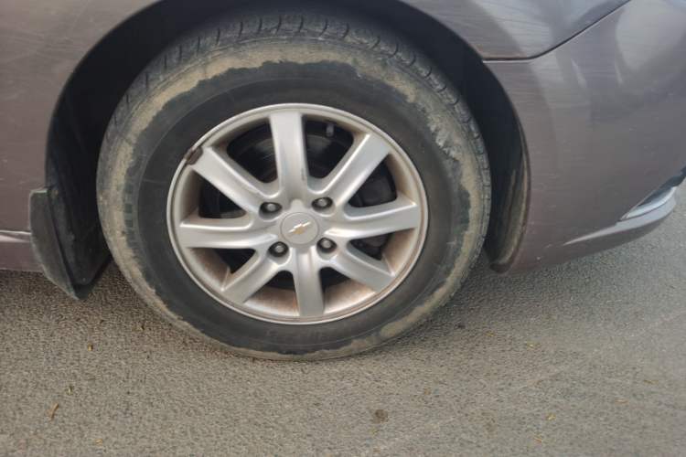 Used Chevrolet Epica 2013 1.8 SL ZhiZhen Edition MT Right Front Wheel Hub