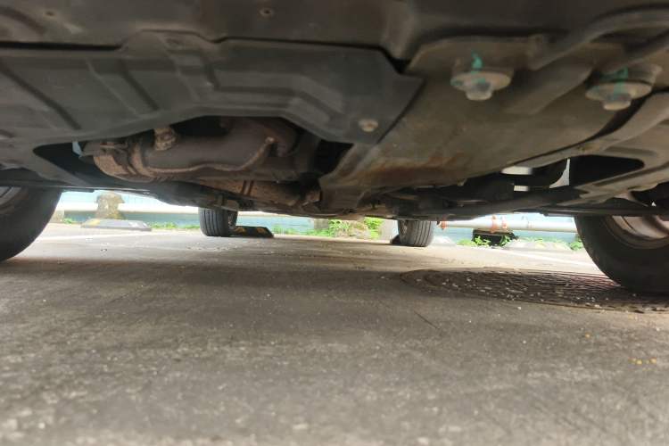 Used Chevrolet Epica 2013 1.8 SL ZhiZhen Edition MT Chassis Front