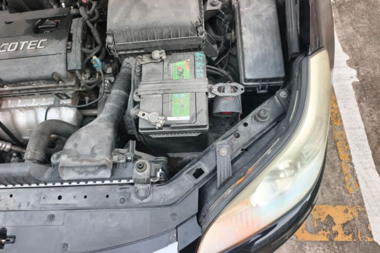 Used Chevrolet Epica 2013 1.8 SL ZhiZhen Edition MT Engine Bay Left