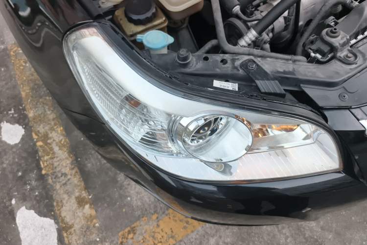 Used Chevrolet Epica 2013 1.8 SL ZhiZhen Edition MT Right Front Headlight