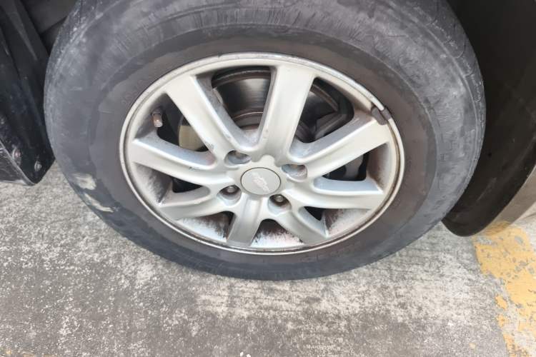 Used Chevrolet Epica 2013 1.8 SL ZhiZhen Edition MT Right Front Wheel Hub