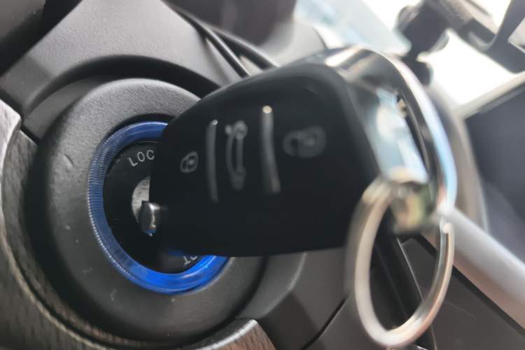 Used Chevrolet Epica 2013 1.8 SL ZhiZhen Edition MT Vehicle Key