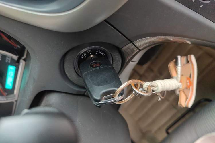 Used Chevrolet Epica 2013 1.8 SE Comfort Edition AT Vehicle Key