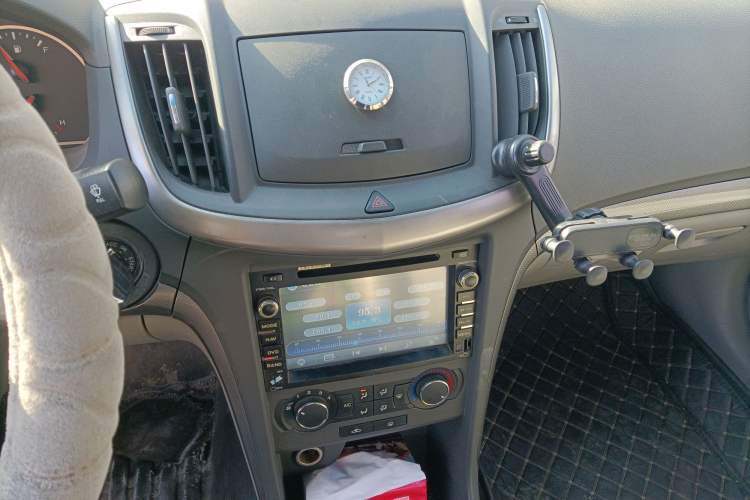 Used Chevrolet Epica 2013 1.8 SE Comfort Edition MT Audio And AC Panel