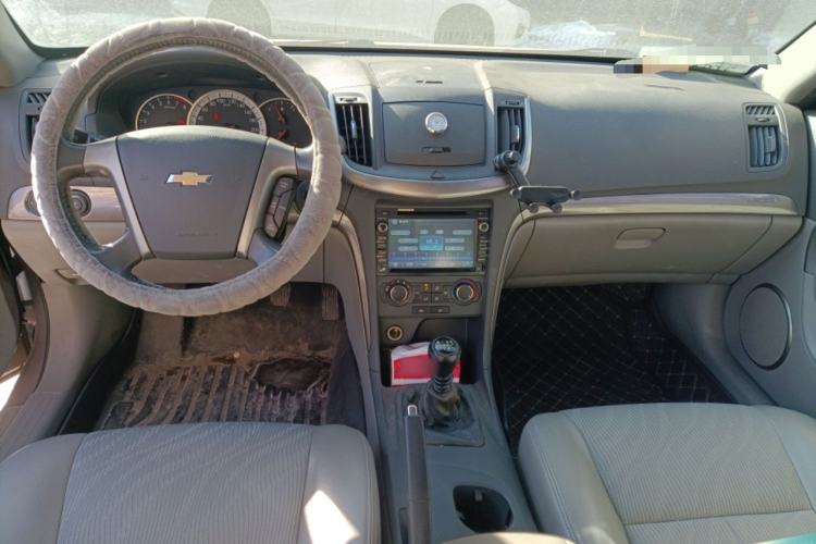 Used Chevrolet Epica 2013 1.8 SE Comfort Edition MT Center Console