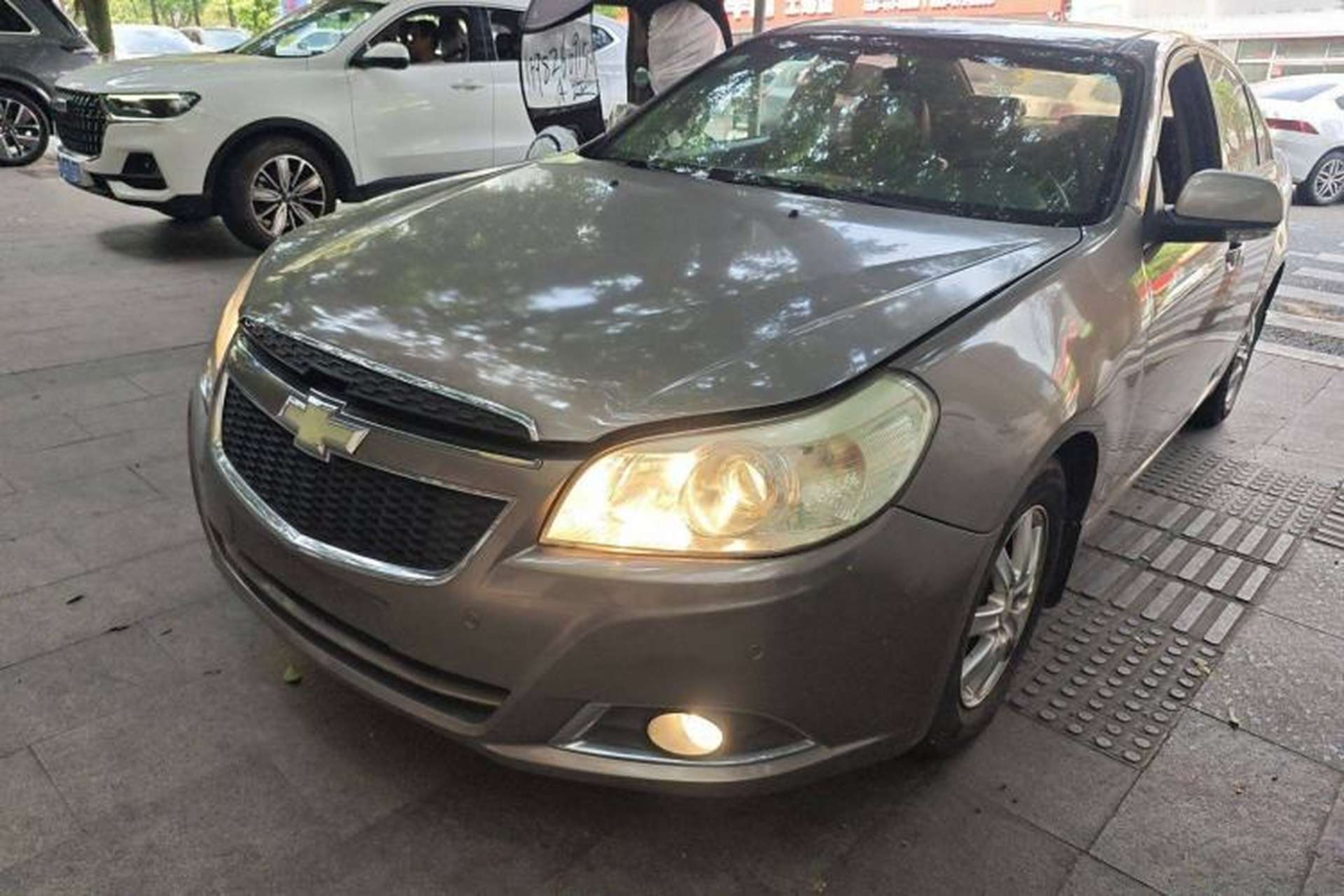 Used Chevrolet Epica 2013 1.8 SL ZhiZhen Edition MT Front Left 45 Deg