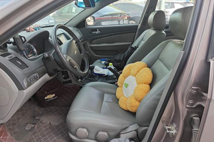 Used Chevrolet Epica 2013 1.8 SE Comfort Edition MT Left Front Seat