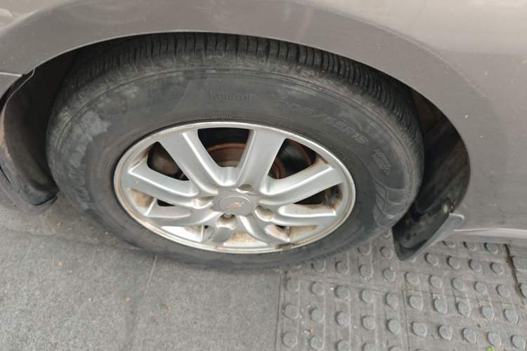 Used Chevrolet Epica 2013 1.8 SL ZhiZhen Edition MT Left Front Wheel Hub