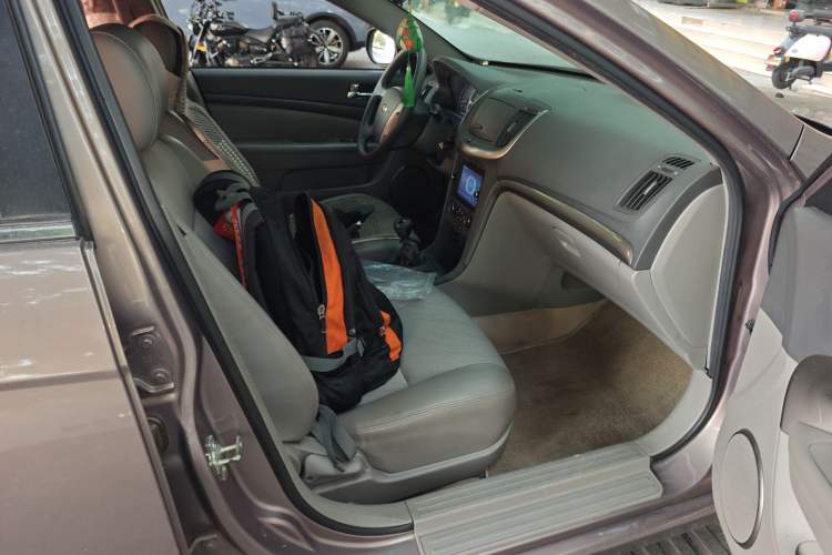 Used Chevrolet Epica 2013 1.8 SL ZhiZhen Edition MT Right Front Seat