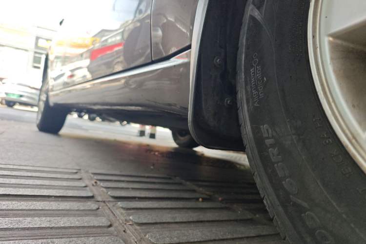 Used Chevrolet Epica 2013 1.8 SL ZhiZhen Edition MT Right Side Sill