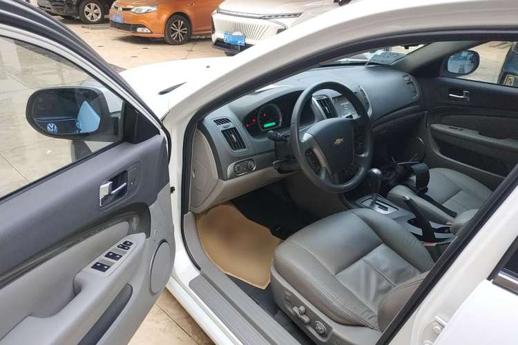 Used Chevrolet Epica 2013 1.8 SX Luxury Edition AT Driver Seat