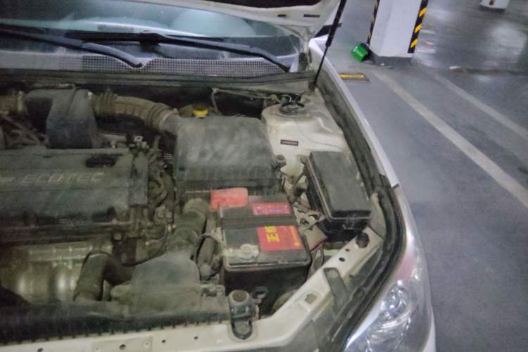 Used Chevrolet Epica 2013 1.8 SL ZhiZhen Edition MT Engine Bay Left