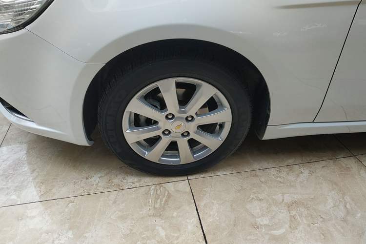 Used Chevrolet Epica 2013 1.8 SX Luxury Edition AT Left Front Wheel Hub