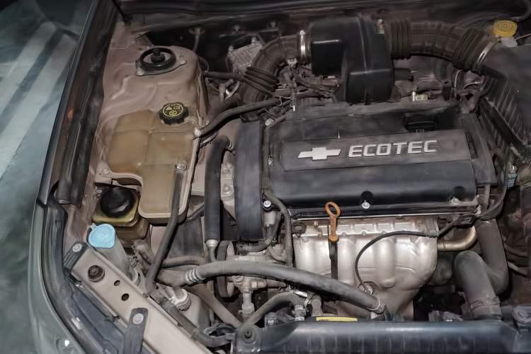 Used Chevrolet Epica 2013 1.8 SX Luxury Edition MT Engine Bay Right