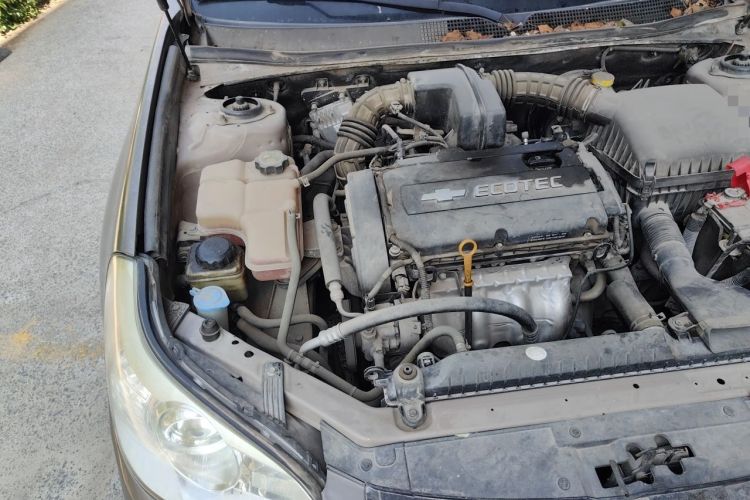 Used Chevrolet Epica 2013 1.8 SL ZhiZhen Edition MT Engine Bay Right